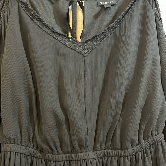 torrid Open Shoulder Midi Dress w/ Lace Trim - Size 00 - Picture 3 of 9